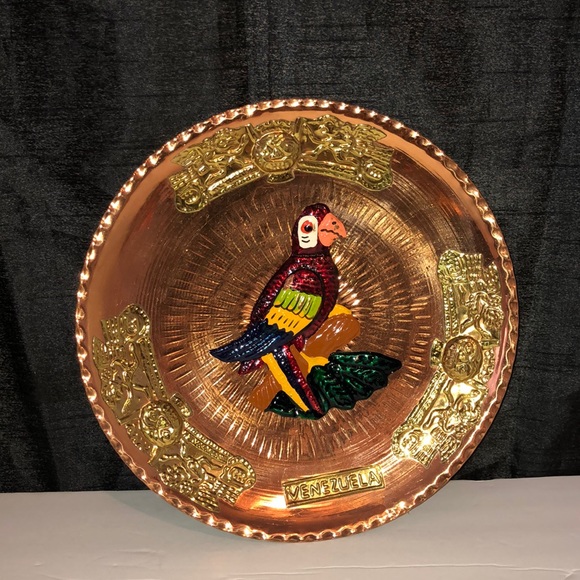 Set of two vintage Venezuelan handmade copper wall plates - Picture 3 of 9